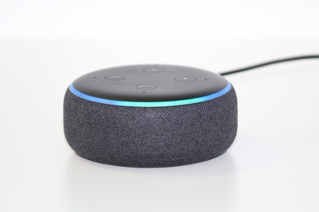 5 Smart Home Devices for the elderly: Improving Independence and Accessibility 1 Smart Home Devices for the elderly